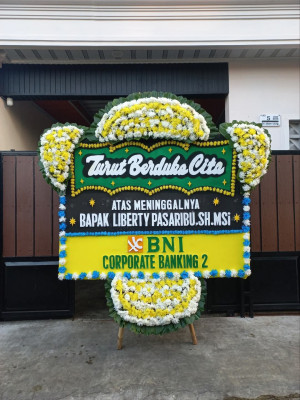Papan Bunga Duka di 13 Ilir
